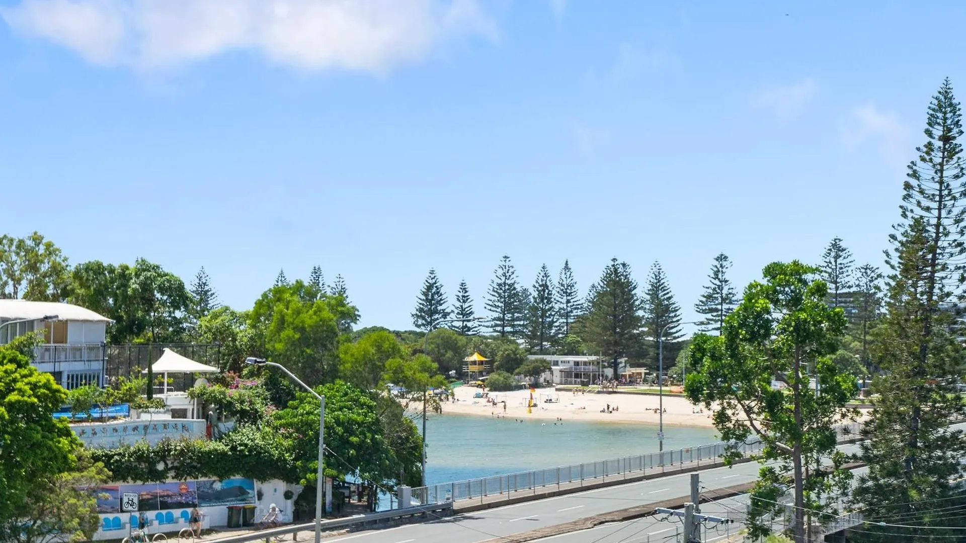 Iconic Burleigh Heads Luxury Villa Gold Coast